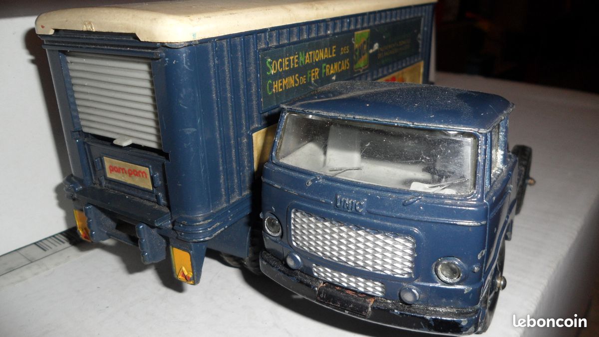 Camion miniature Unic SNCF Dinky Toys (image 3)