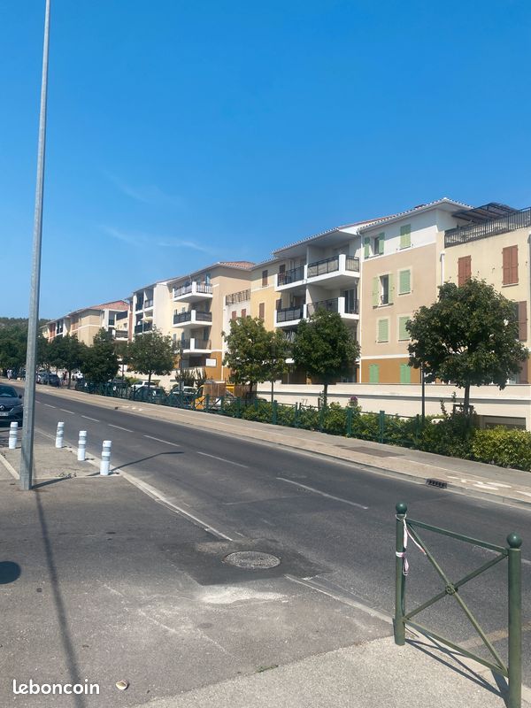 Appartement 3 pièces 65 m² · à Plan-de-Cuques · 65 m² · 1 150 €