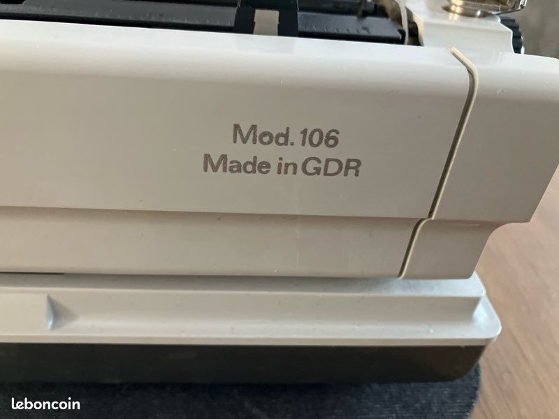 Machine à écrire ERIKA MOD 106 (image 3)