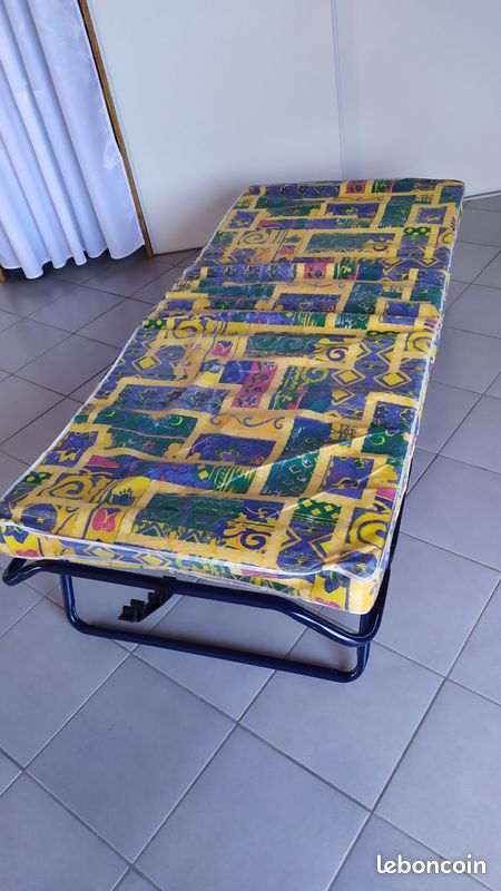 Lit d'appoint pliant avec matelas (image 3)