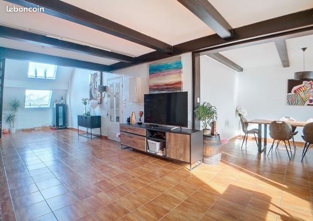 Duplex 135 m² - 5 chambres - sur PFASTATT