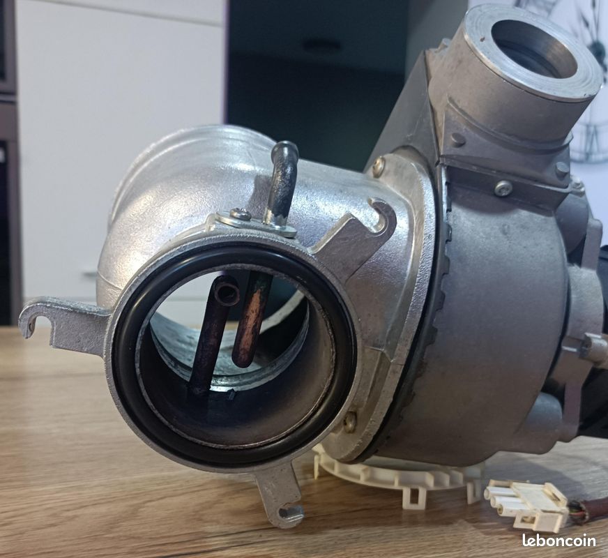 Extracteur de fumées (ou ventilateur de ventouse) pour chaudière à gaz Frisquet (image 4)