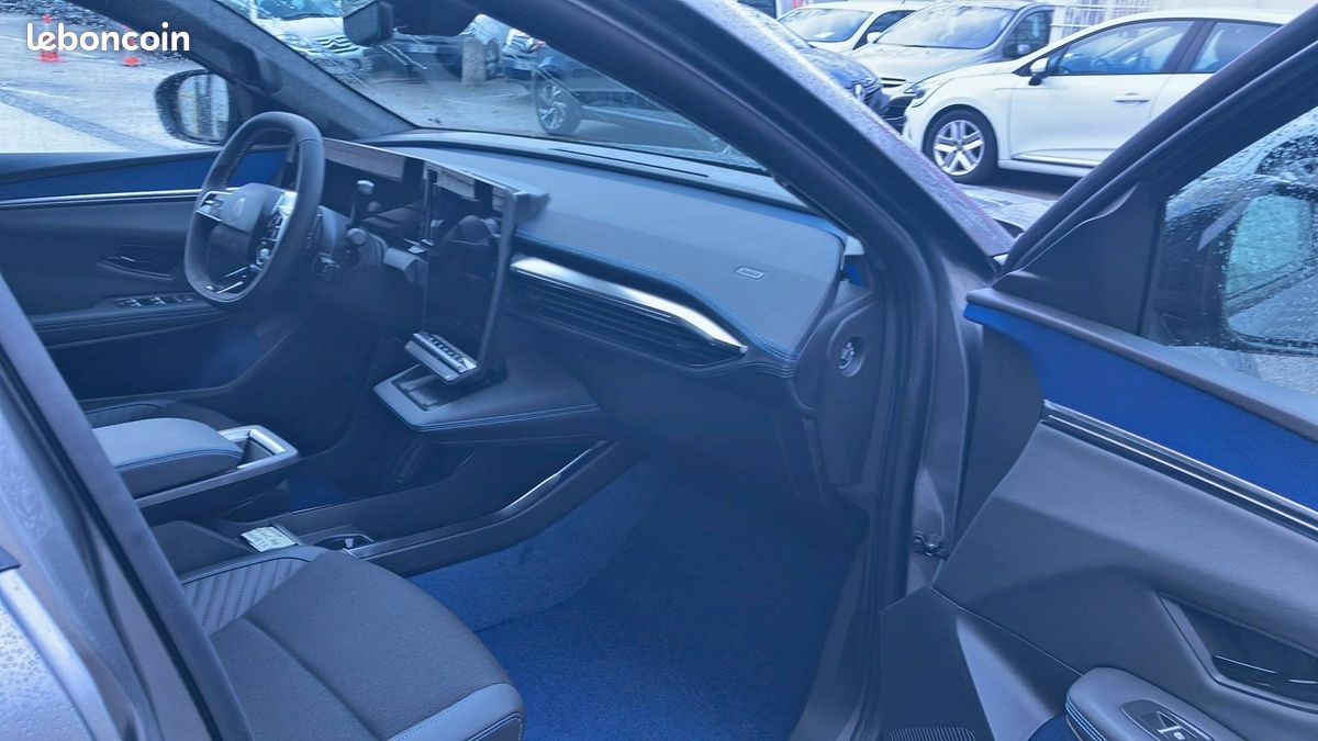 RENAULT SCENIC E-TECH ÉLECTRIQUE techno 220 ch (image 13)