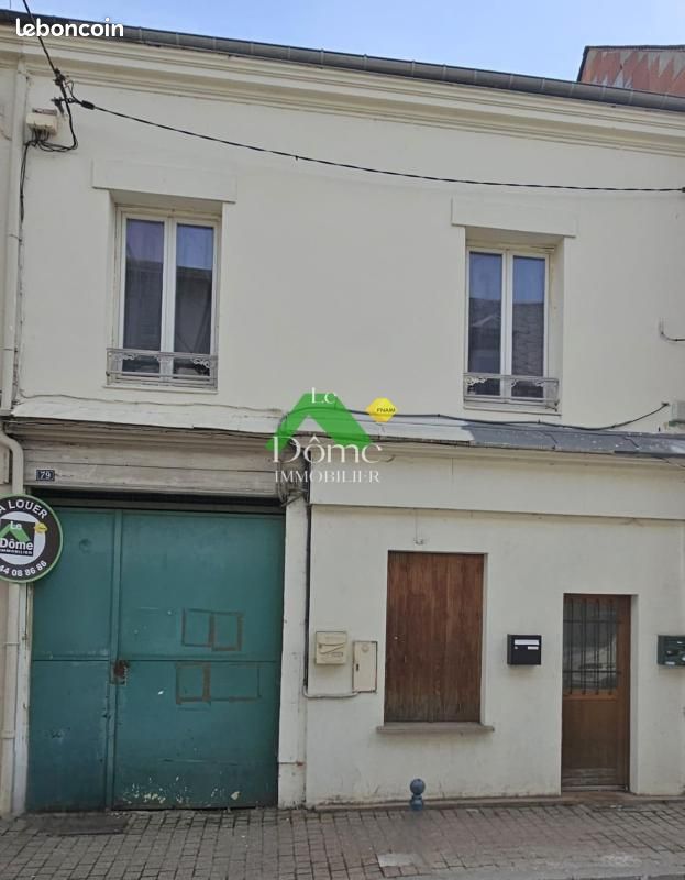 Immeuble 10 pièces 101 m² · à Chambly · 101 m² · 262 000 €