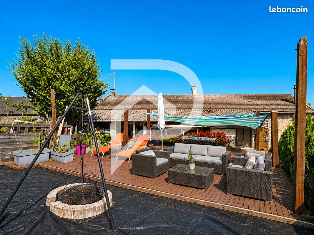 Maison 6 pièces 114 m² · à Brassac · 114 m² · 159 000 €