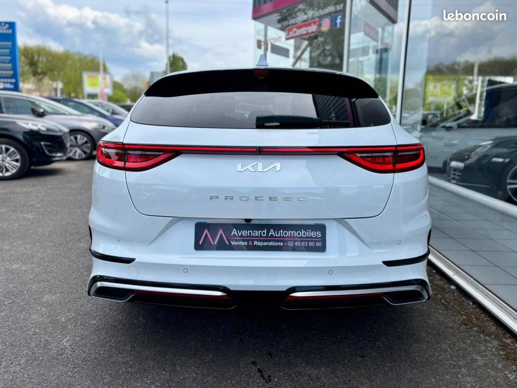 Kia ProCeed 1.5 T-GDi 160 ch DCT7 GT Line (image 19)