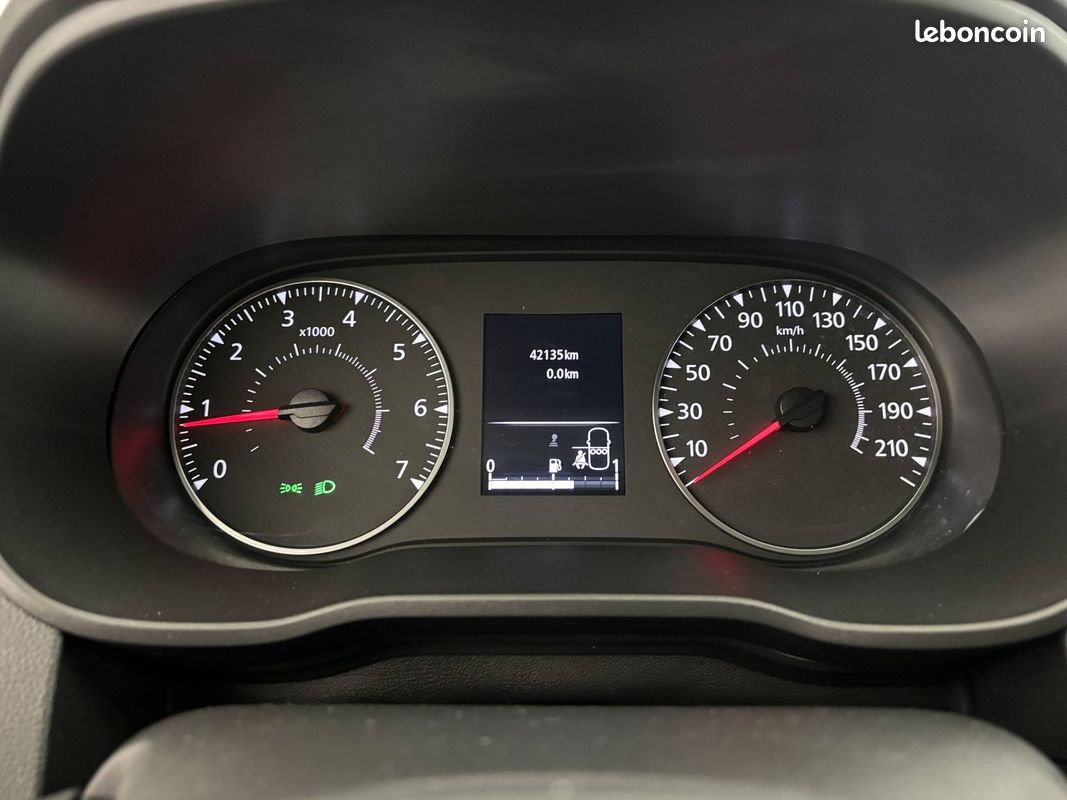 DACIA Duster TCe 130 FAP 4x2 Prestige (image 17)