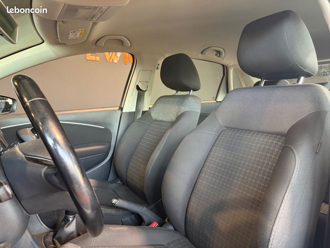 VOLKSWAGEN POLO 1.4 TDI 75 CH PACK CLIM - DISTRI Ok (image 6)