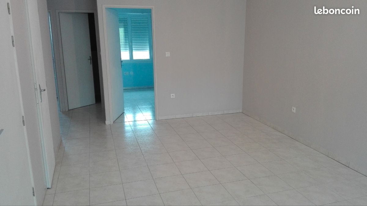 Appartement 4 pièces 75 m² · à Barbas · 75 m² · 560 €