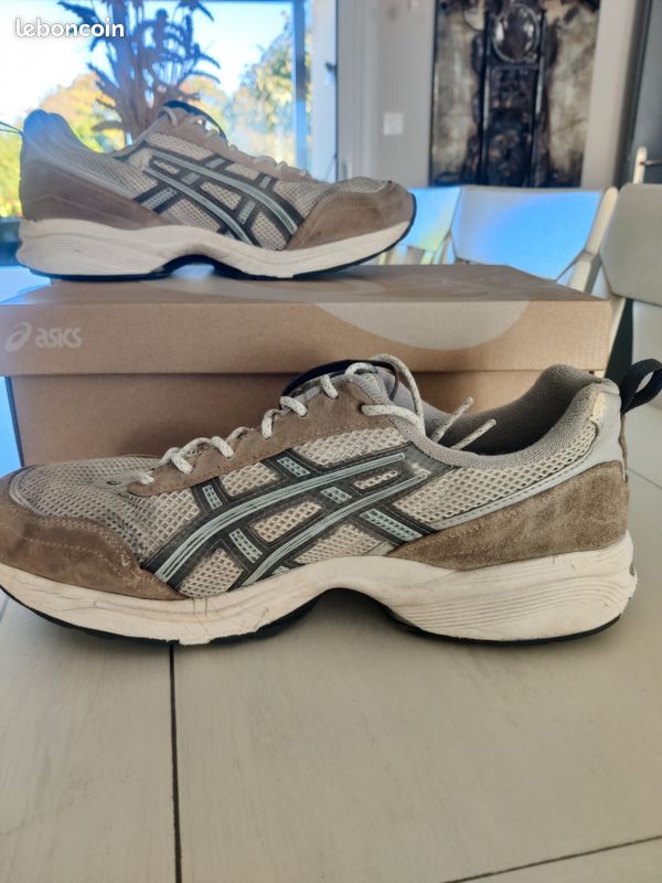 Chaussures Asics GEL 1090 v2 cream clay grey Chaussures