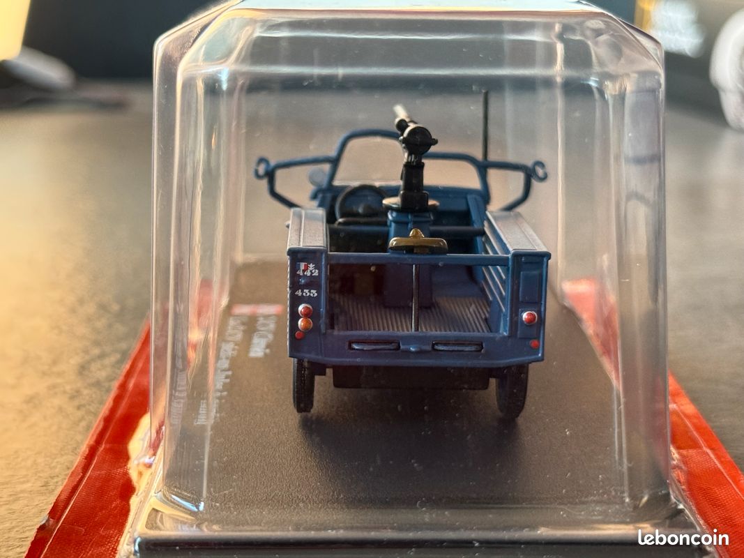 Citroën 2CV militaire jules GHAN avec mitrailleuse - 1/43 Ministyle