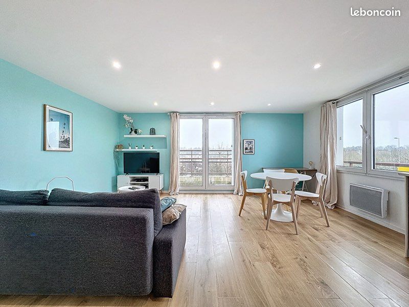 Appartement 2 pièces 49 m² · à Évry-Courcouronnes · 48,6 m² · 900 €