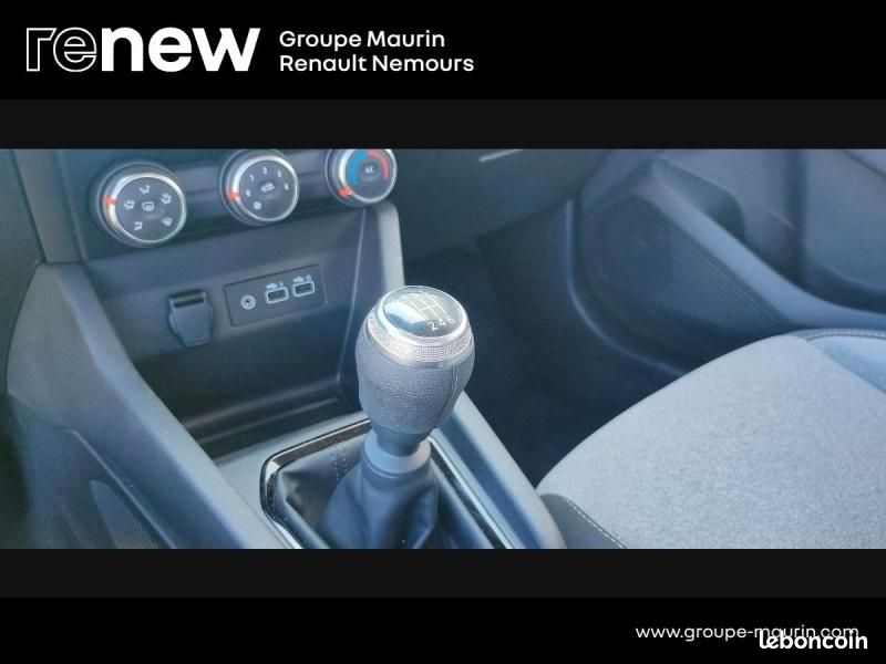Renault Clio 1.5 dCi 100ch Evolution - 25 (image 29)