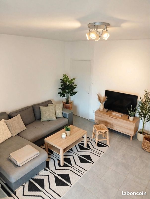 Maison 3 pièces 45 m² · à Cannes-Et-Clairan · 45 m² · 480 €/mois