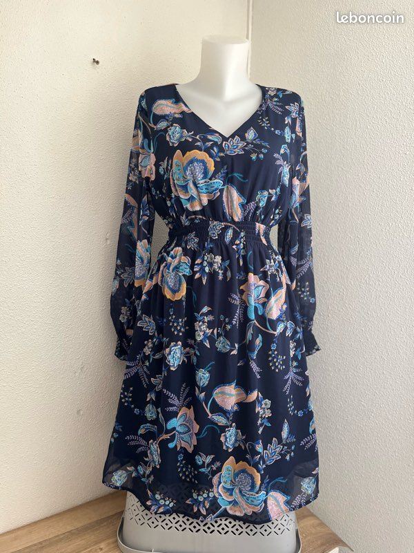 Robe d’été manches longues cintré H&M taille 40 (image 1)