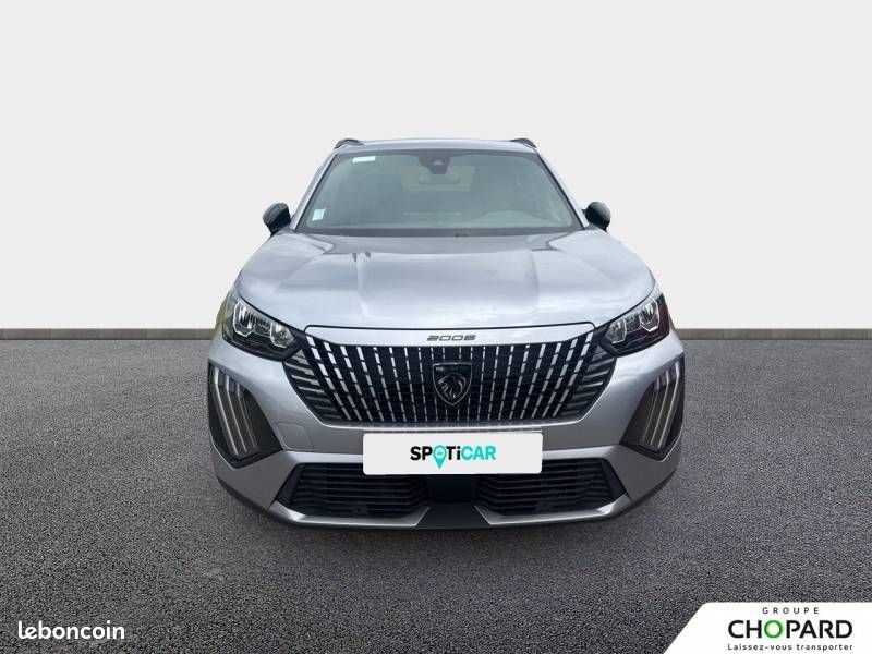 Peugeot 2008 Hybrid 145 e-DCS6 Allure (image 7)
