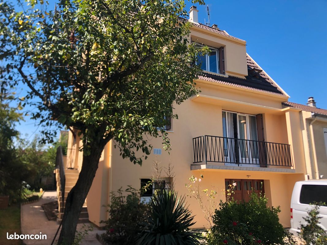 Maison 6 pièces 161 m² · à Villecresnes · 161 m² · 445 000 €