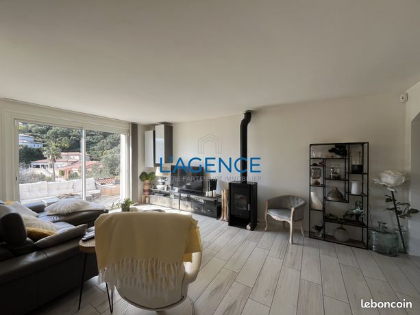 https://img.leboncoin.fr/api/v1/lbcpb1/images/a7/68/9b/a7689b18767e5acff3bb084f0163f62ac4bf1e4f.jpg?rule=ad-image