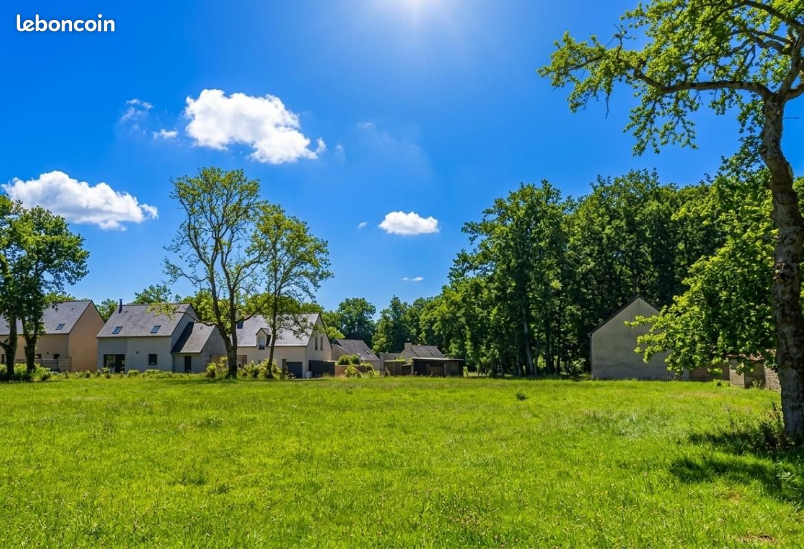 Terrain 335 m² · au Minihic-sur-Rance · 140 000 €