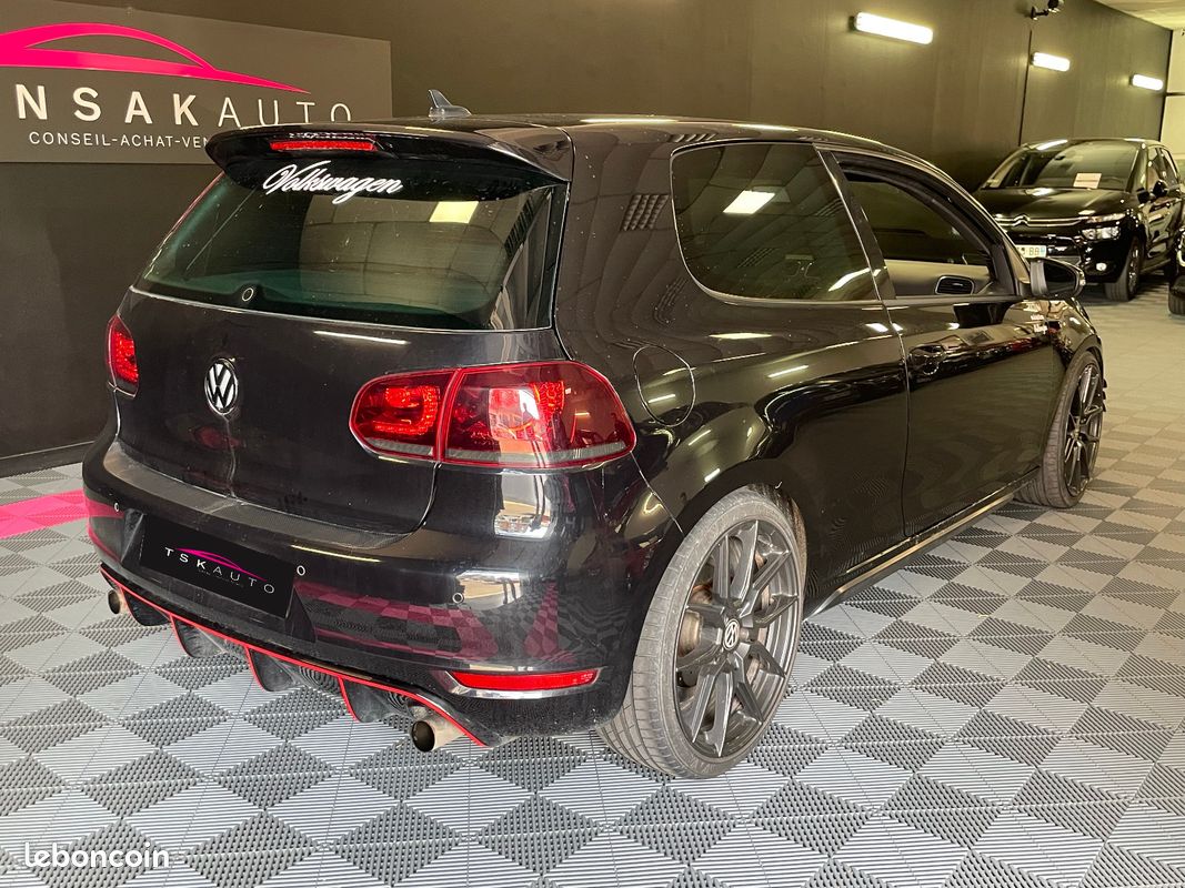 VOLKSWAGEN GOLF VI GTi 2.0 TSi 210 (image 3)