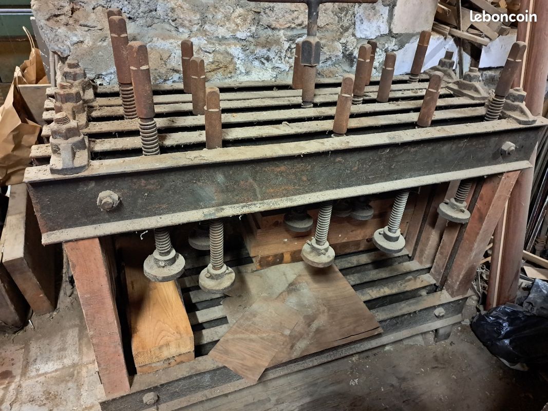 Presse à plaquer manuelle (Ébénisterie) (image 1)