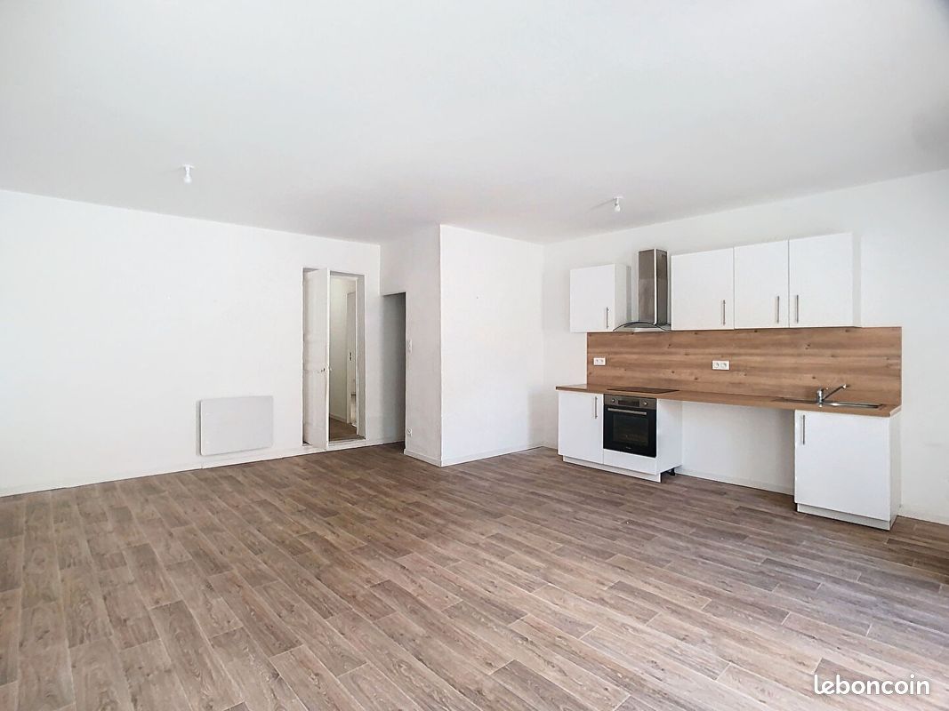 Appartement 3 pièces 81 m² · à Carpentras · 81 m² · 795 €/mois