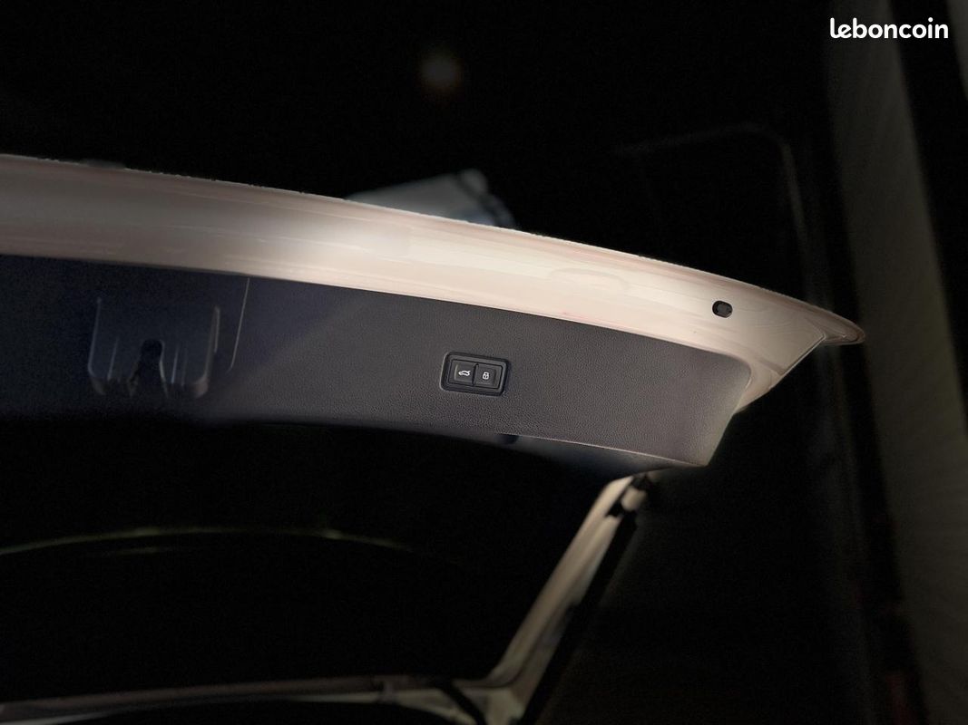 AUDI Q8 55 TFSIe 381Ch Tiptronic 8 Quattro S line, OPTIONS ++++, TVA, 29 500Km.. (image 19)