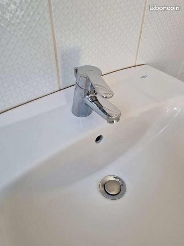 Lavabo Roca Blanc D'occasion - Dimensions 63x48.5 Cm - Céramique, Standard