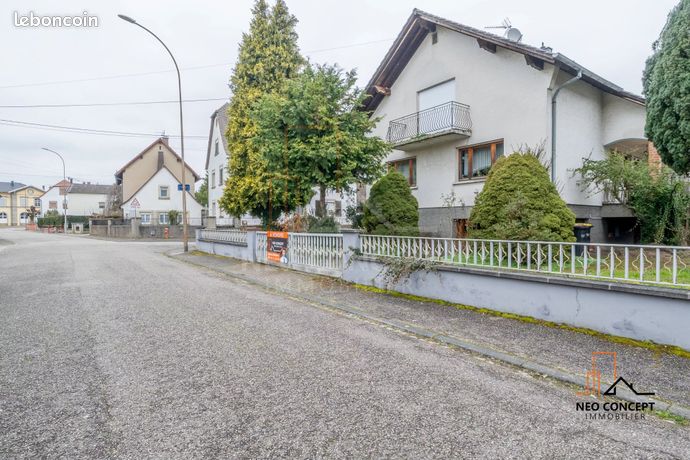 Maison 8 pièces 215 m²