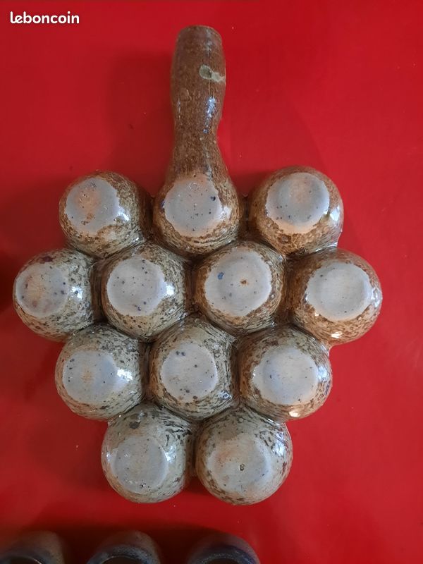 4 anciens poêlons à escargots en grés à 6 godets total de 24 godets - Arts de la table