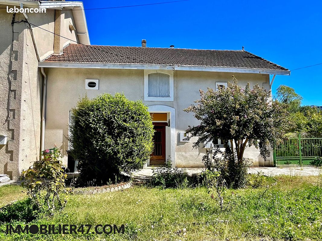 Maison 5 pièces 151 m² · à Sainte-Livrade-sur-Lot · 151 m² · 81 500 €