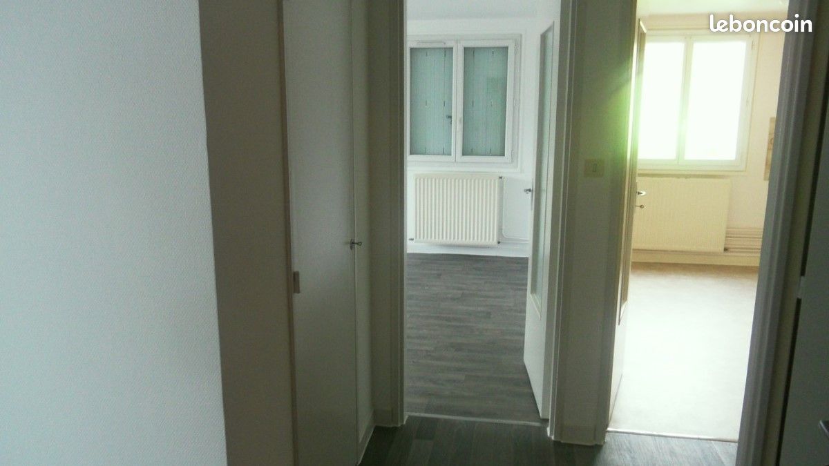 Appartement 3 pièces 60 m² · à Murat · 60 m² · 477 €/mois