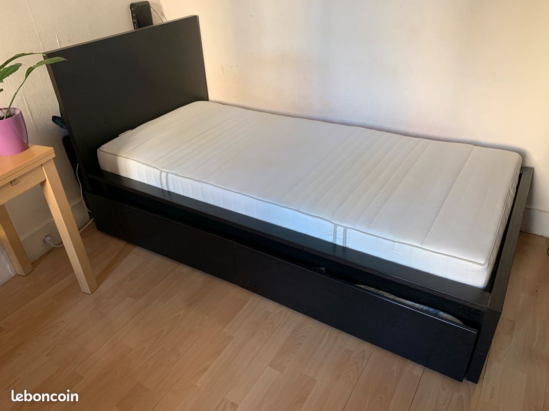 Lit simple et matelas (image 1)