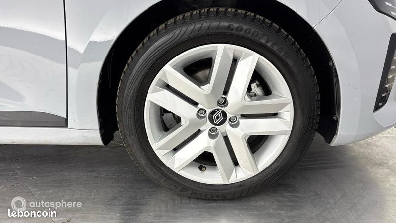 Renault Clio 1.6 E-Tech 145ch full hybrid Evolution (image 20)