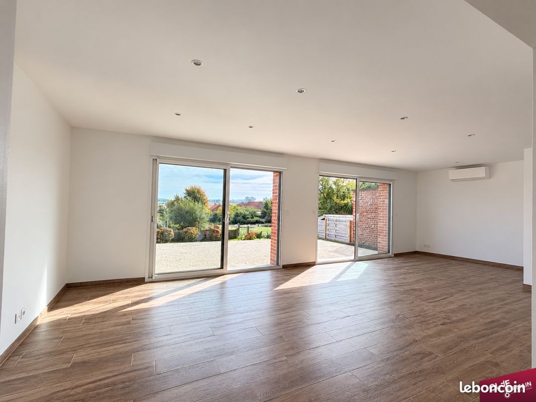 Maison 6 pièces 137 m² · à Boeschepe · 137 m² · 281 500 €