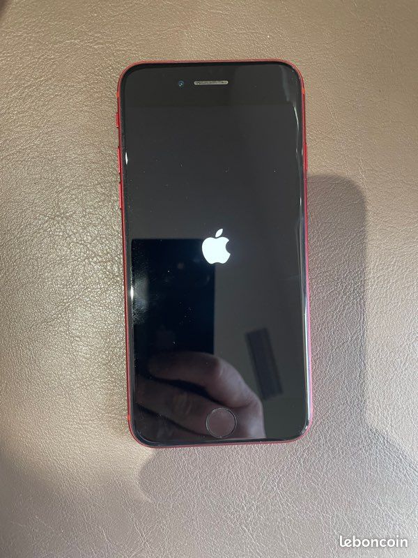 IPhone SE 2020 64 GB Red (image 2)