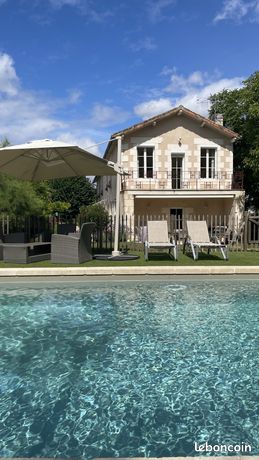 Maison 7 pièces 250 m²