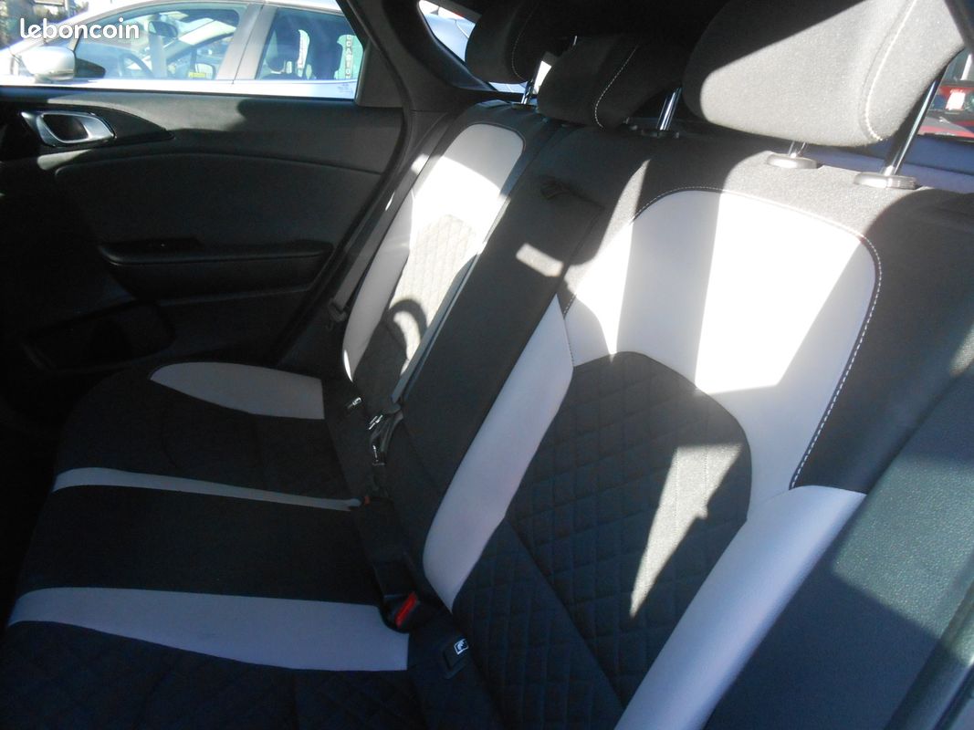 KIA Pro Ceed T-Gdi 140 DCT7 GT Line (image 8)