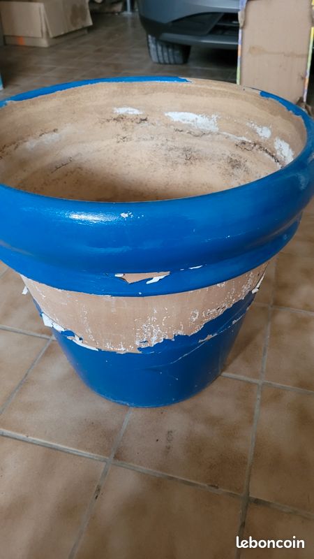 Pot grand extérieur en l état (image 1)