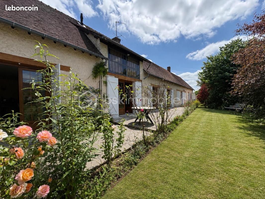 Maison 5 pièces 172 m² · à Mesnil-sur-l'Estrée · 172 m² · 249 900 €
