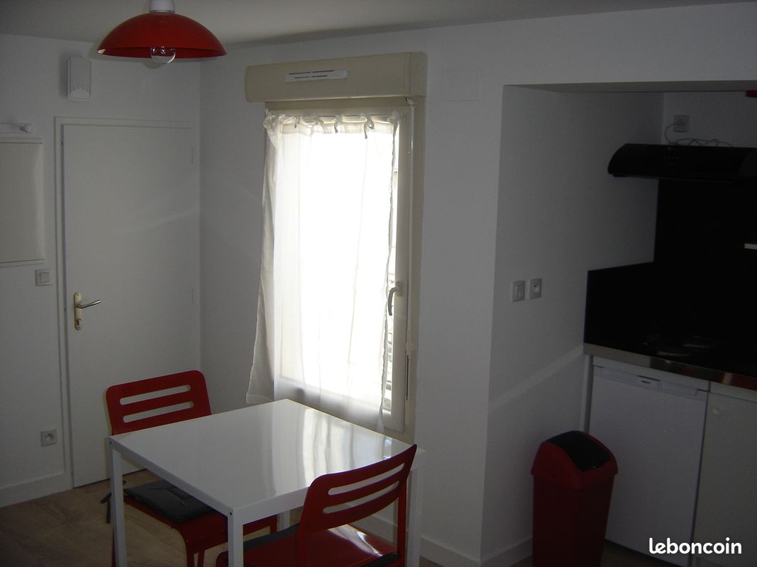 Appartement 1 pièce 19 m² · à Laval · 19 m² · 450 €/mois
