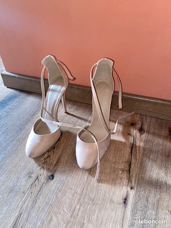 Talons aiguilles (image 1)