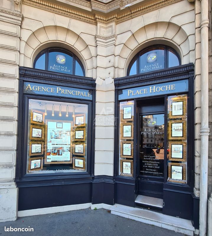Appartement 3 pièces 36 m² · à Versailles · 36 m² · 325 000 €