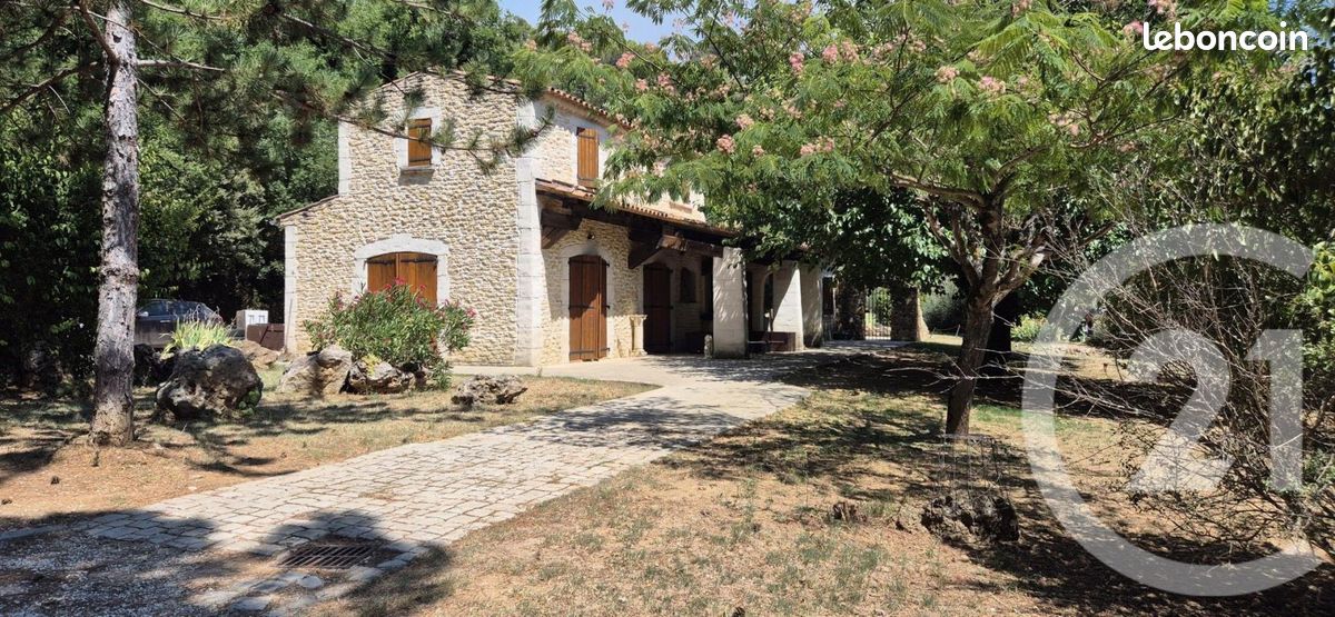 Maison 5 pièces 141 m² · à Brue-Auriac · 141 m² · 499 000 €