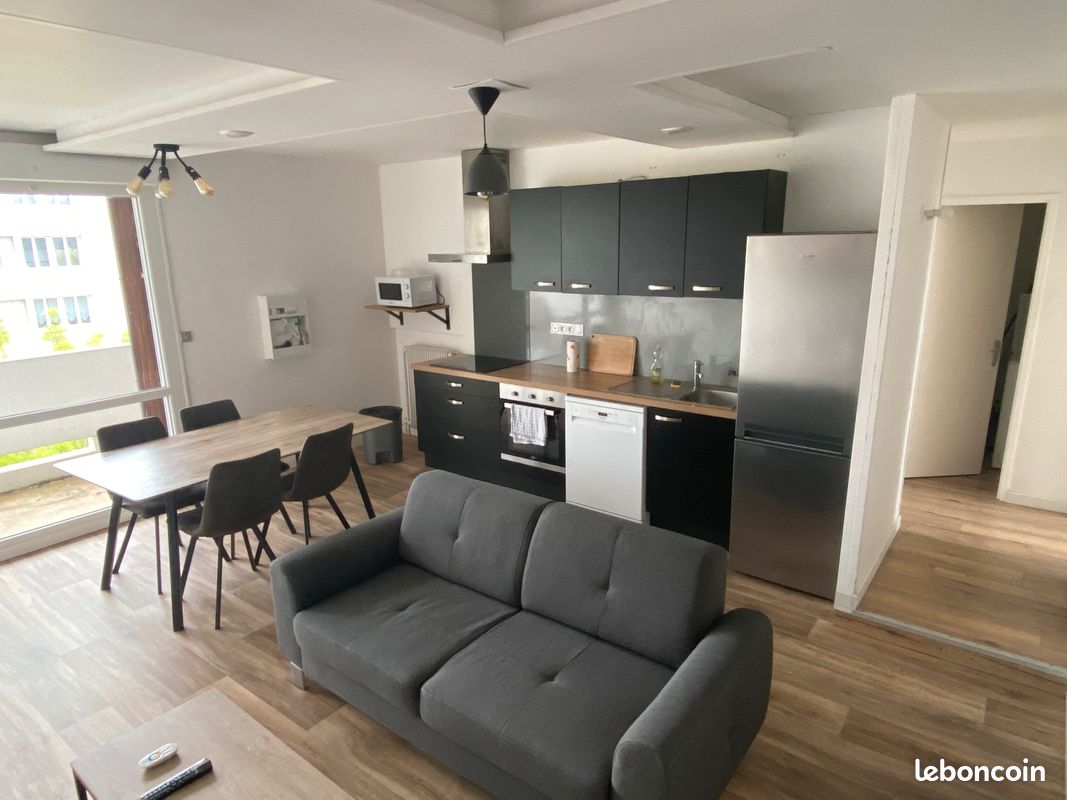 Appartement 4 pièces 65 m² · à Saint-Brieuc · 65 m² · 370 €