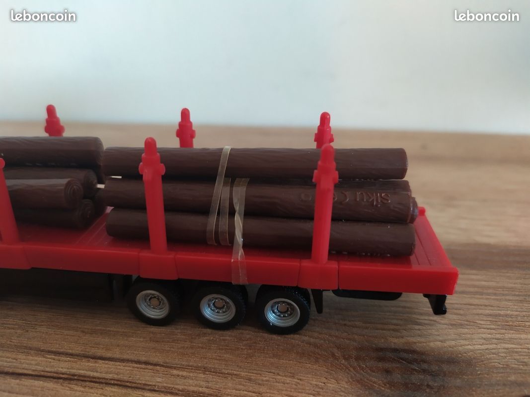Siku 1659 Camion Transport De Bois 1:87 – Métal, Pneus Caoutchouc, Semi-remorque Amovible, Cadeau Collectionneur