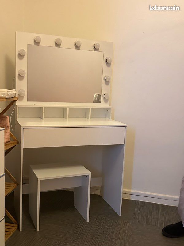 Coiffeuse (image 1)