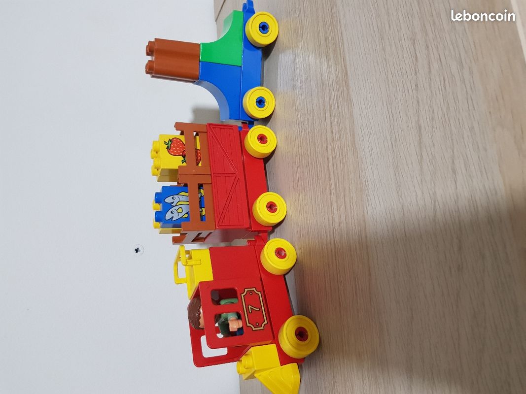 Train lego (image 1)