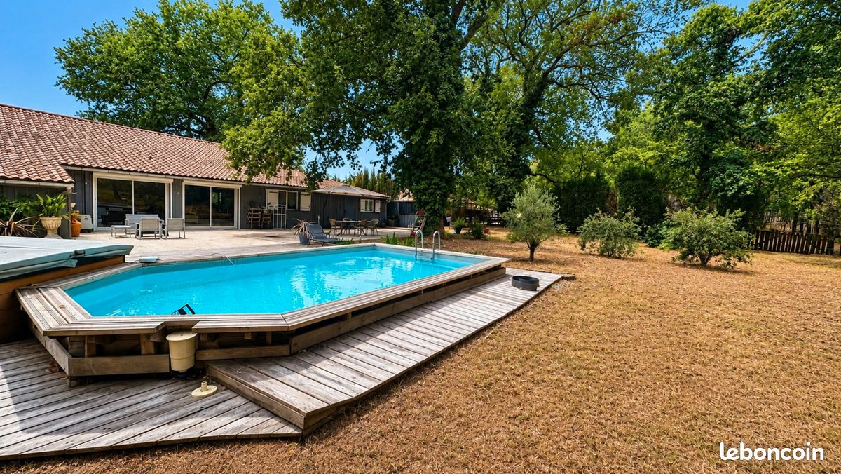 Maison 6 pièces 215 m² · à Saint-Jean-d'Illac · 215 m² · 472 500 €