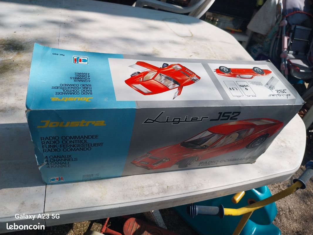 JOUSTRA: Ligier Porsche 917 radio-commandée... - Lot 148 - 68 Art auction